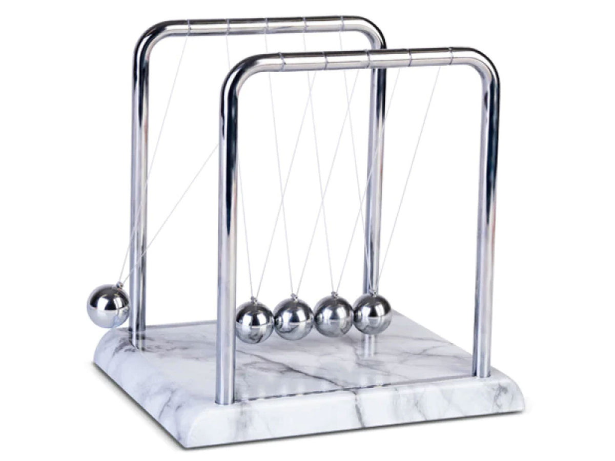 Newton&#39;s Cradle Large